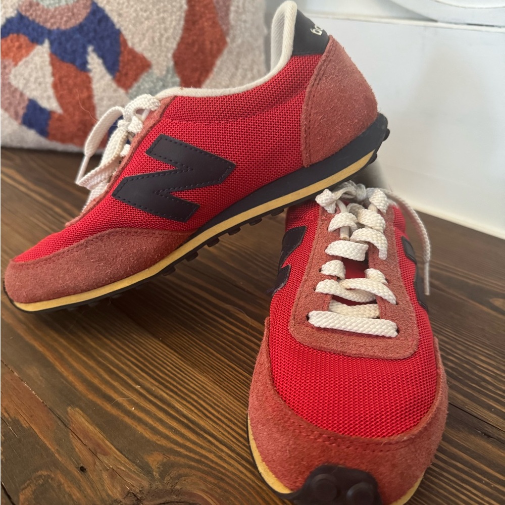 New Balance red and navy retro sneakers